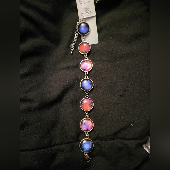 Galaxy Bracelet & Earrings Matching Set, New In Package - Picture 2 of 4